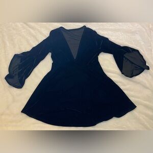 Elegant Black Velvet Dress with Bell Sleeves